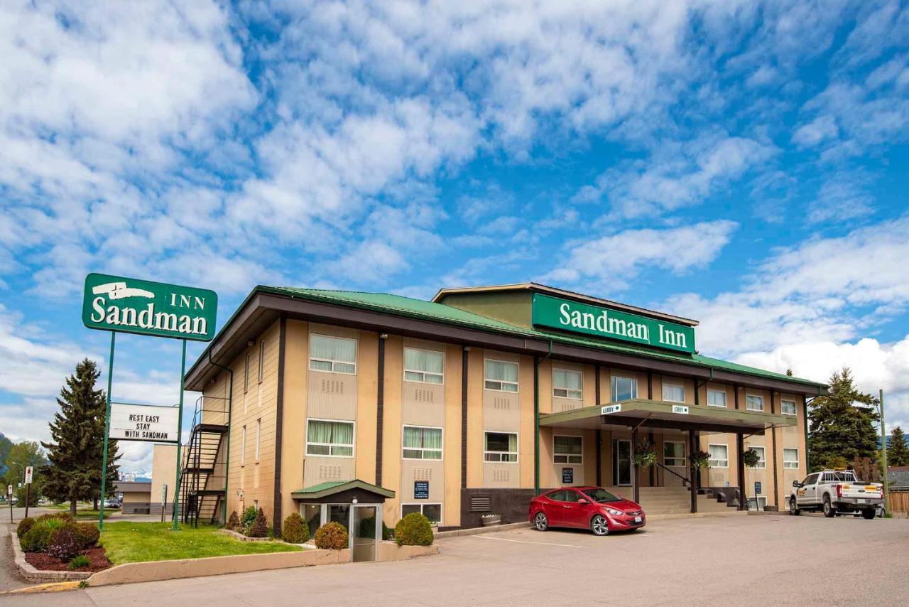 Sandman Inn Smithers Exterior photo