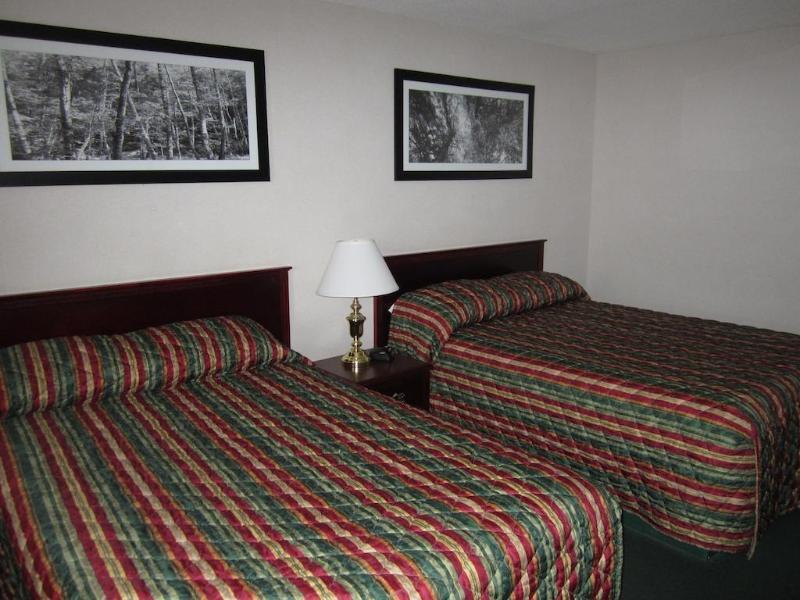 Sandman Inn Smithers Exterior photo